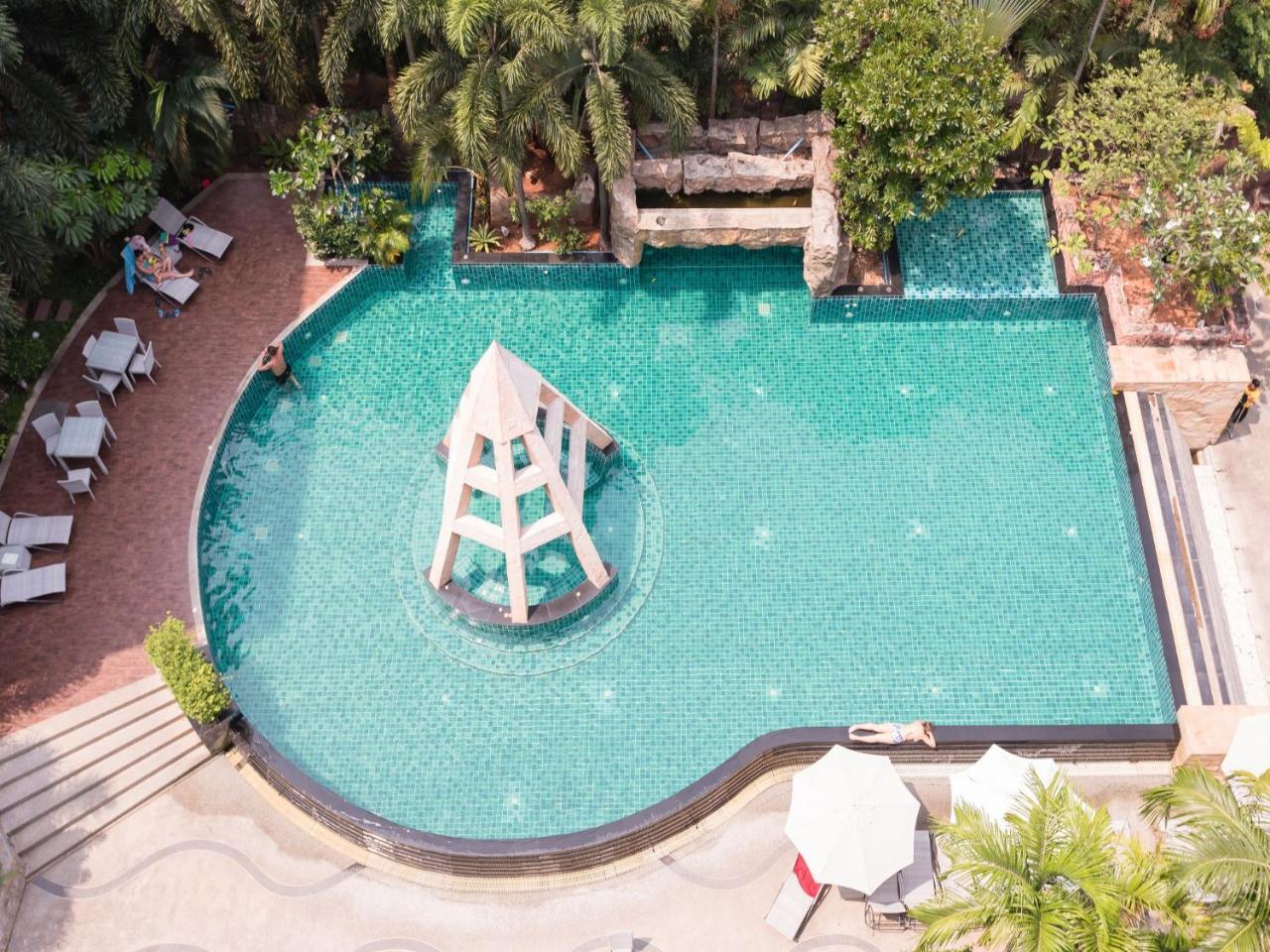 Club Royal Wongamat Apartment Pattaya ภายนอก รูปภาพ