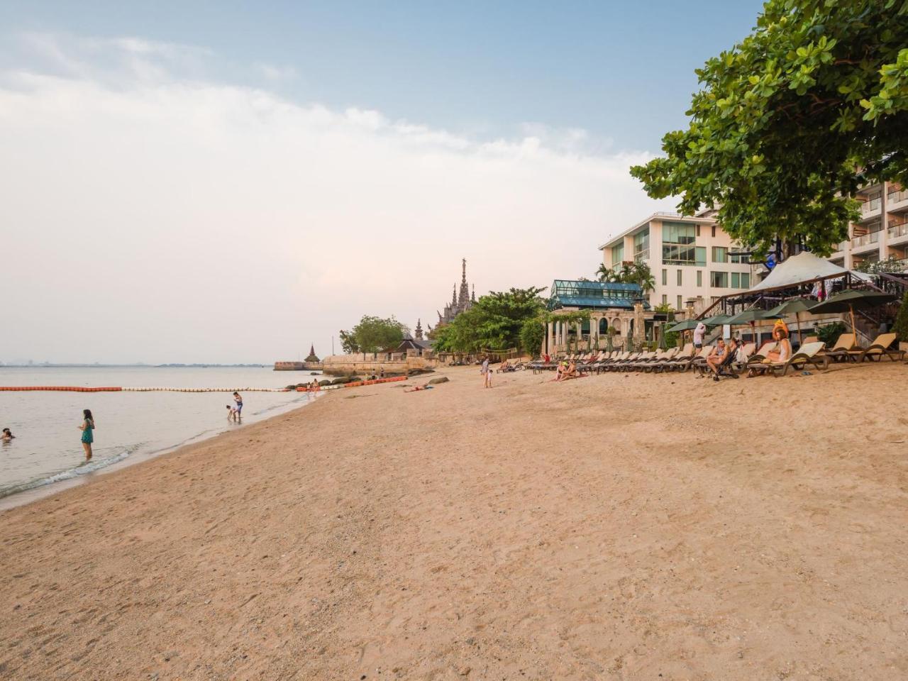 Club Royal Wongamat Apartment Pattaya ภายนอก รูปภาพ